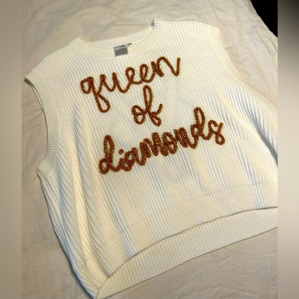 Queen of Diamonds Gold Lettering